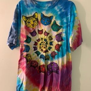 Tie dye cat t-shirt